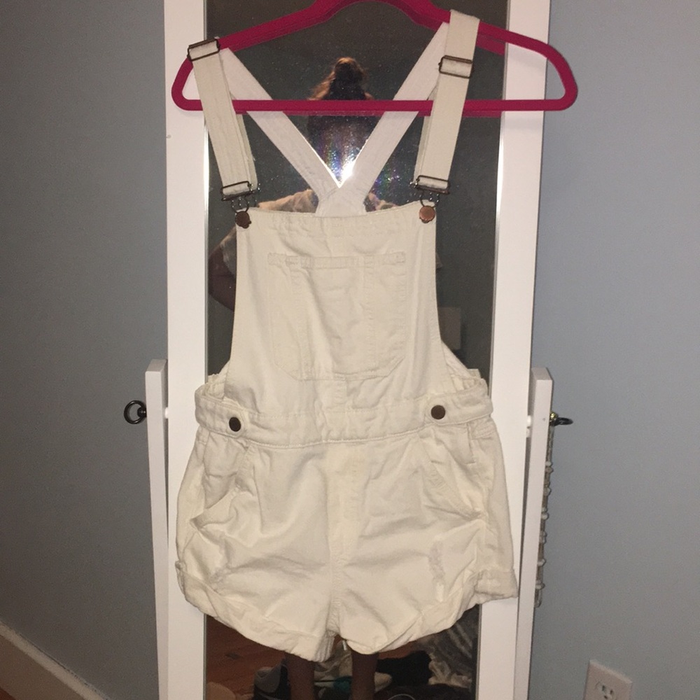 white overall/shorts